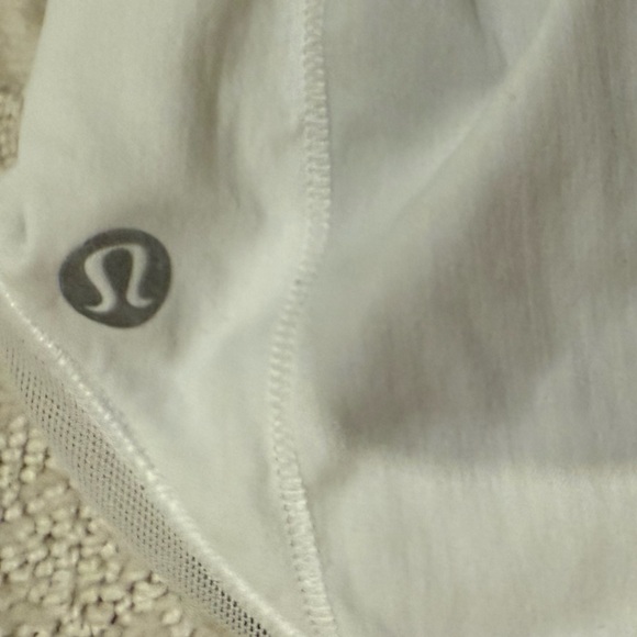 Lululemon Hotty Hot Shorts size 0 WITH BAG - Picture 5 of 16